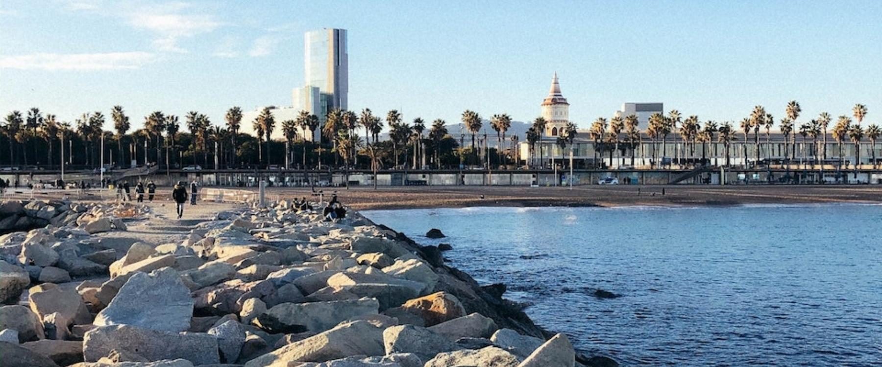 Barcelona-playa-velero_4